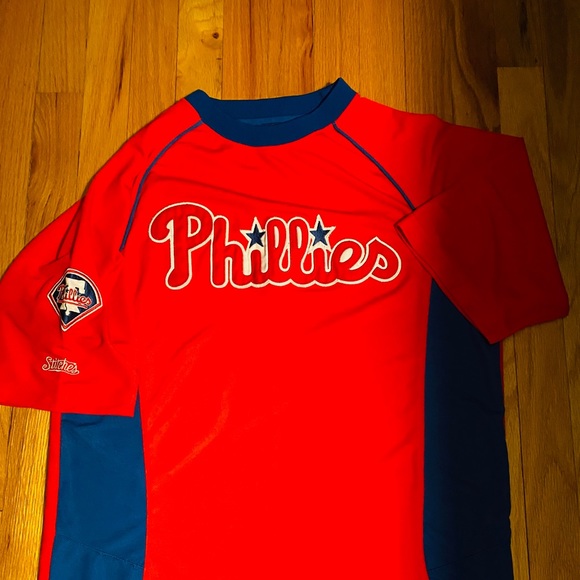 Men’s Medium Stitches: Phillies Athletic T-shirt - Picture 2 of 3